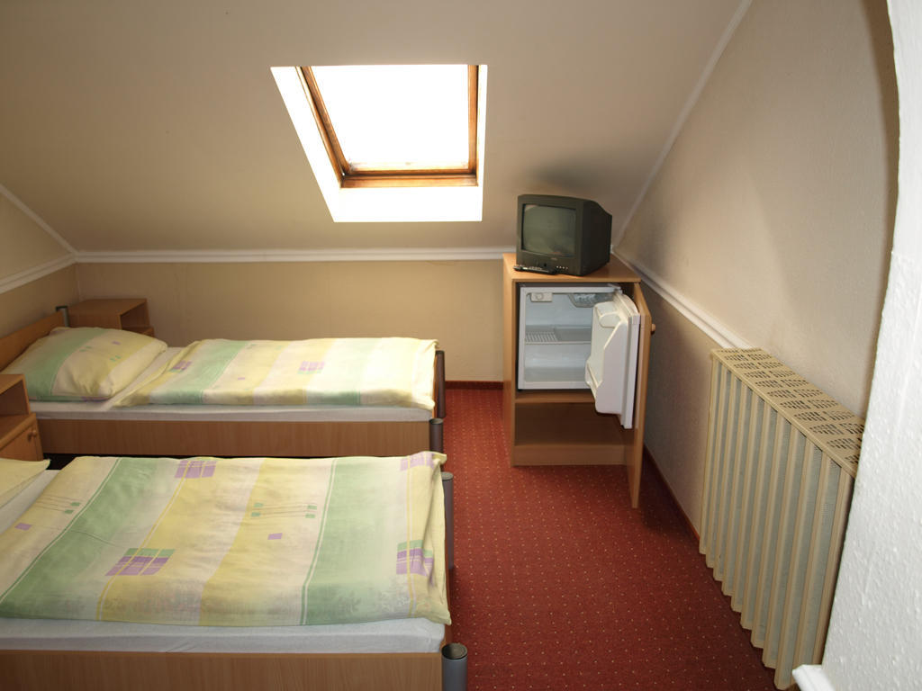 Fonix Panzio Hotell Pápa Rom bilde
